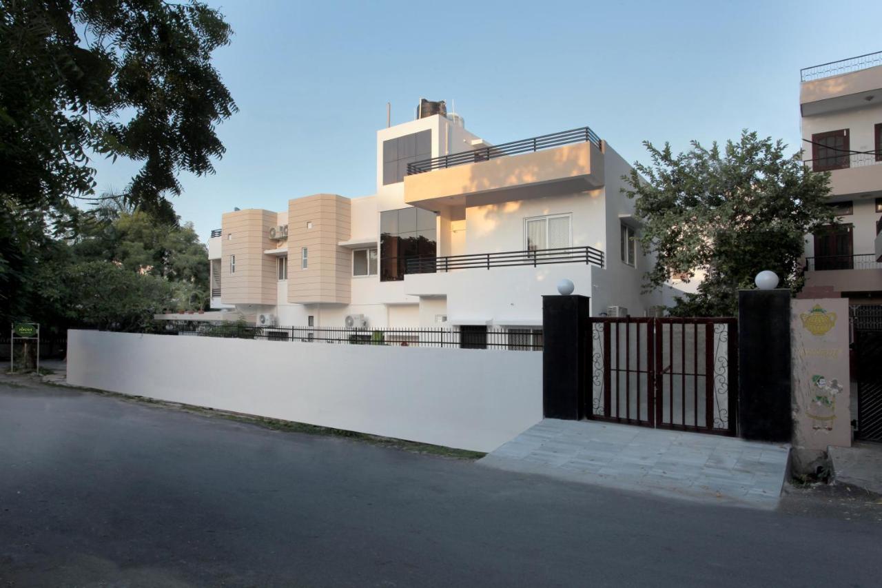 Mimosa Udaipur Bed and Breakfast Buitenkant foto