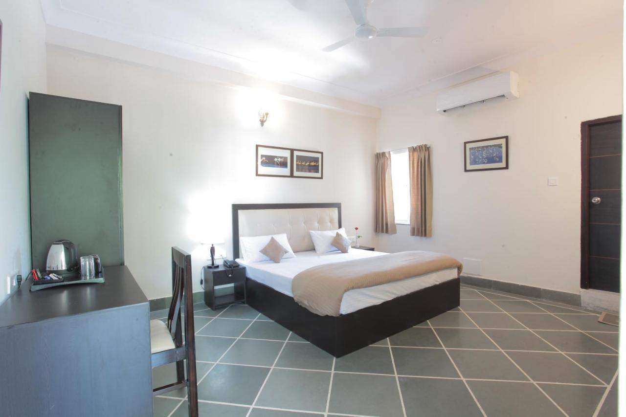 Mimosa Udaipur Bed and Breakfast Buitenkant foto