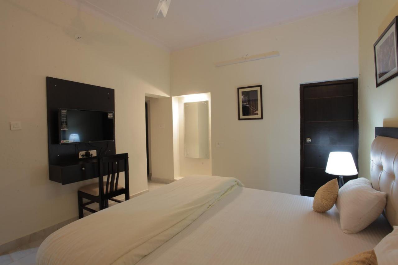 Mimosa Udaipur Bed and Breakfast Buitenkant foto