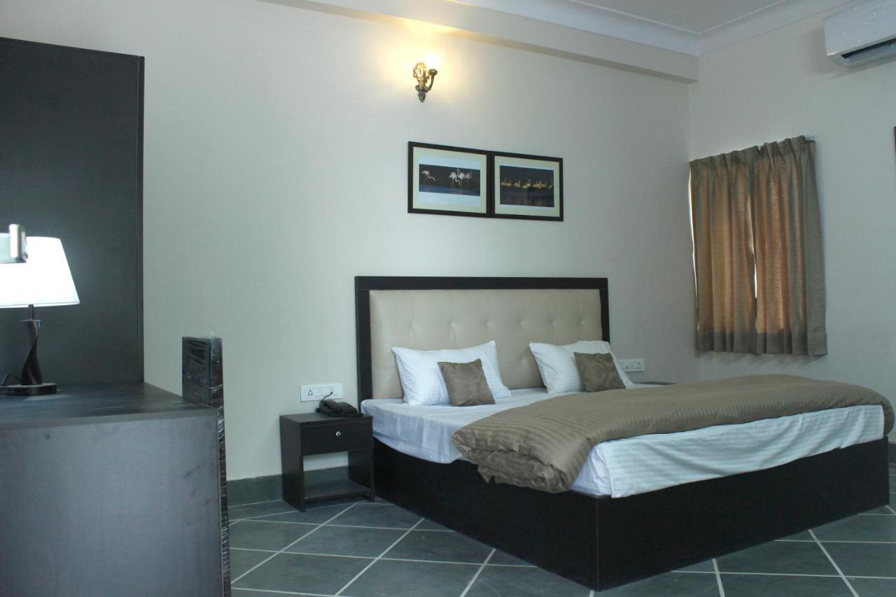 Mimosa Udaipur Bed and Breakfast Buitenkant foto